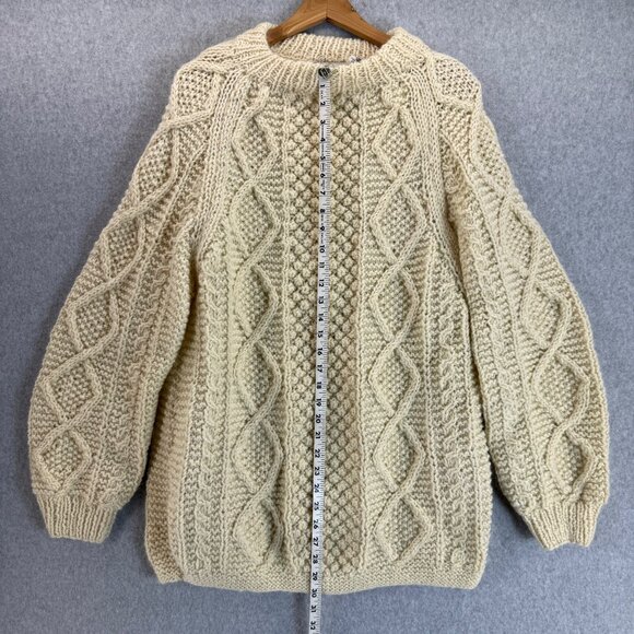 Passports Of Pieri Imports Vintage Cream Cable Knit 100% Wool Sweater Size Large - Picture 7 of 14
